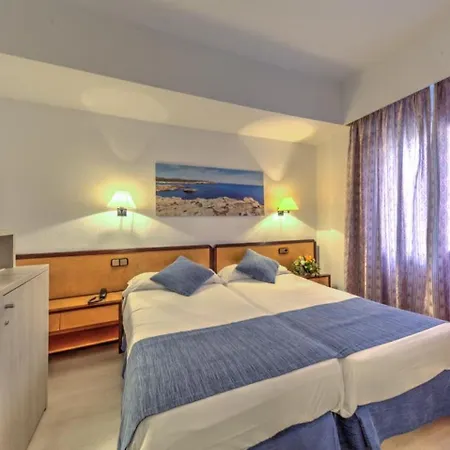 Voramar 3*